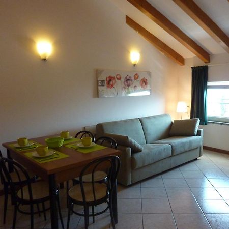 Residence Riva Del Lario Gravedona Dış mekan fotoğraf