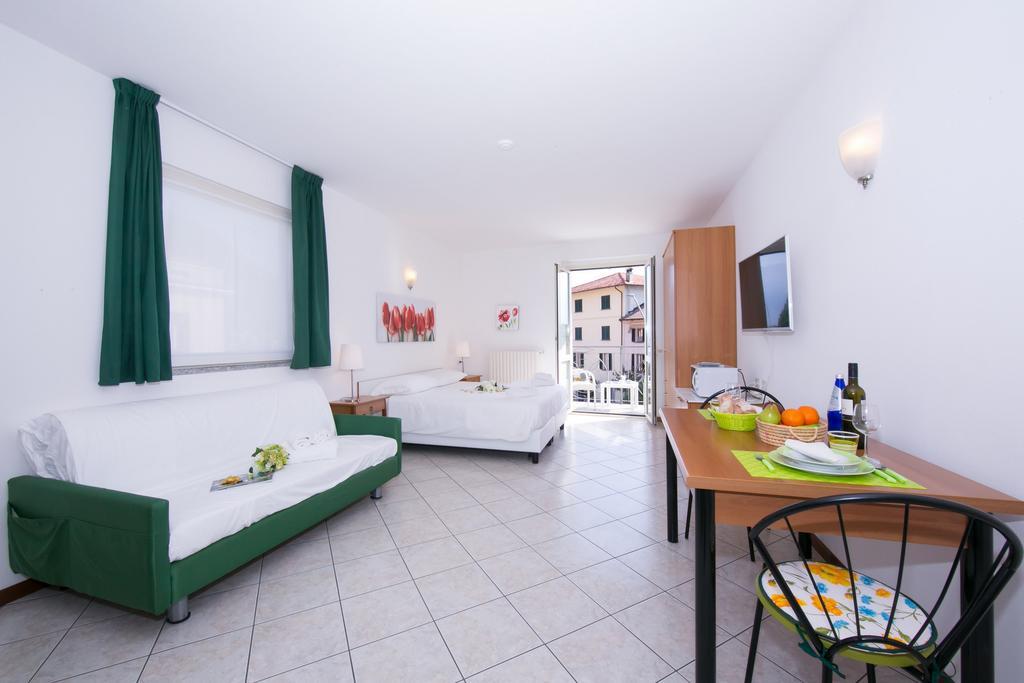 Residence Riva Del Lario Gravedona Dış mekan fotoğraf