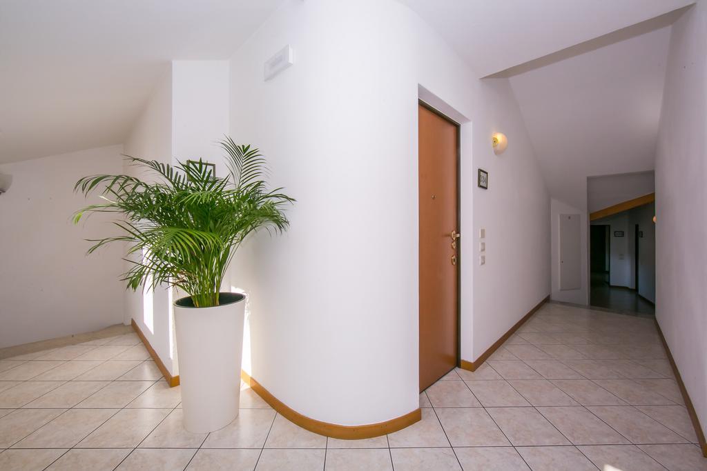 Residence Riva Del Lario Gravedona Dış mekan fotoğraf