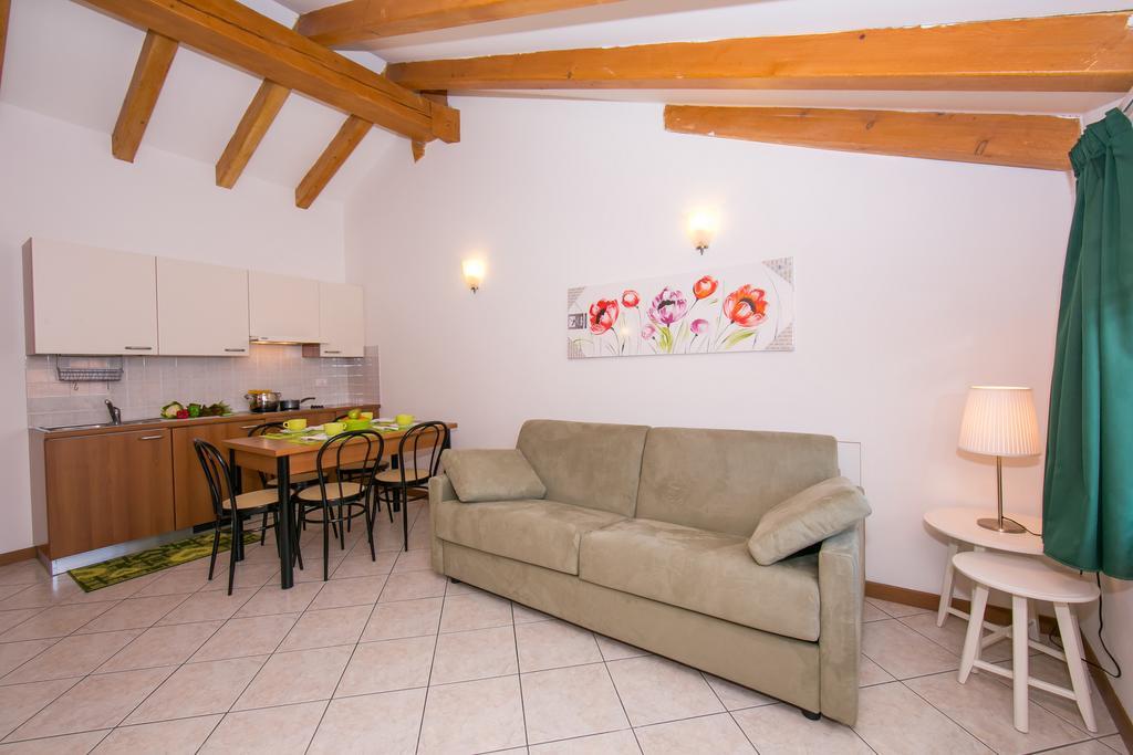 Residence Riva Del Lario Gravedona Dış mekan fotoğraf